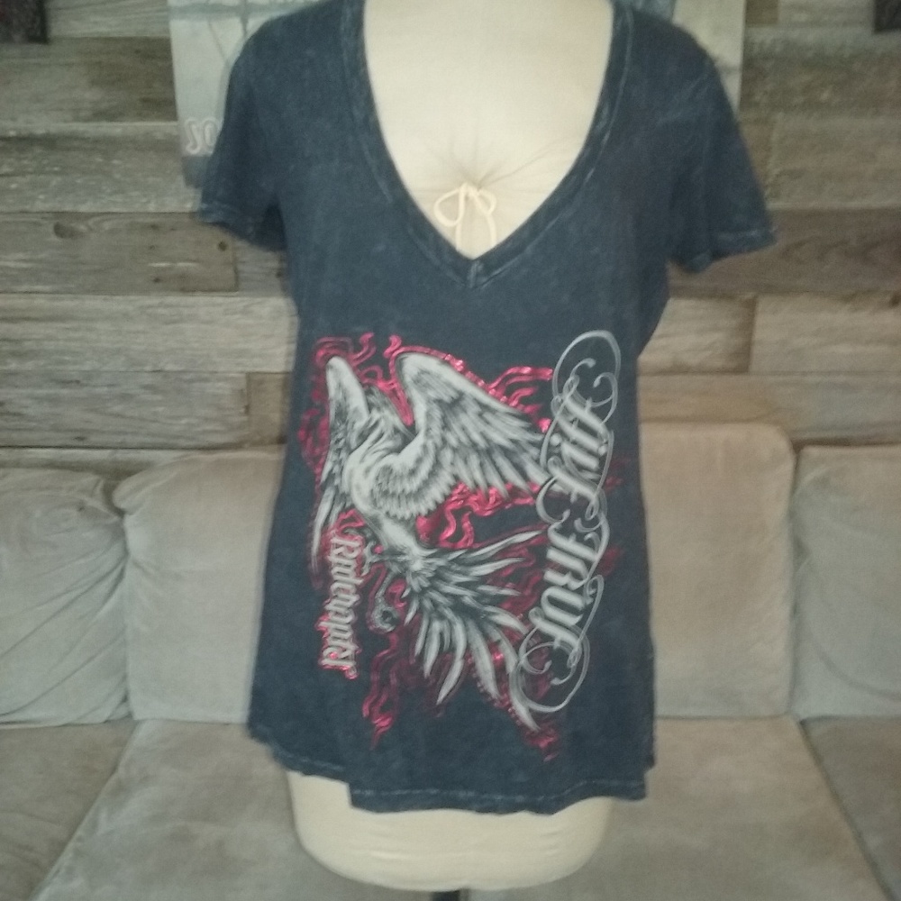 Red Chapter Ambigram V-neck Tee Size Large